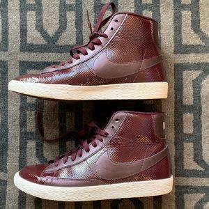 womens nike blazer mid vintage sneakers deep burgundy